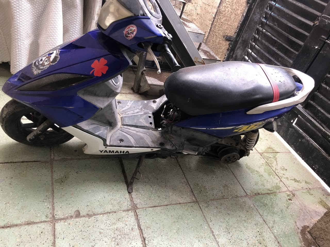 سلام عليكم دراجه جيتي ار للبيع كوم حديد الدراجه كهرابائيات كله شغاله ماعرف شبيه طافيه مكاني الغزاليه ***********
