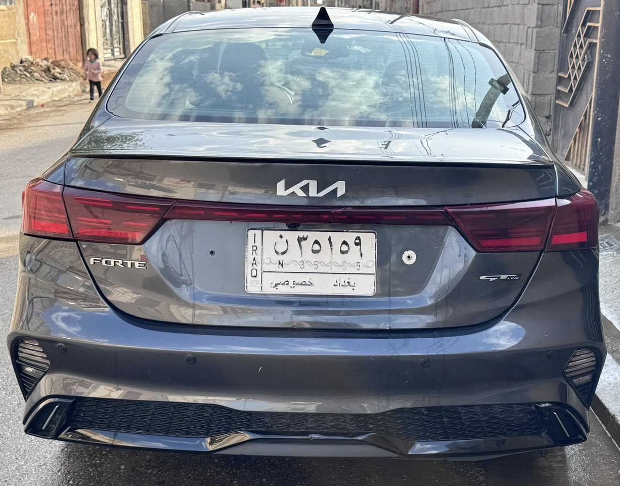 بسم الله 
كيا فورتي موديل 2022 بس دخولها 2023
السيارة باسمي شخصيا تحويل مباشر 
ماشيه ((37 الف )) فقط
فول مواصفات ماعدا الفتحة
شاشة كبيرة ابل كار 
تحديد مسار 
بصمة تشغيل 
بصمة ابواب
اشارة ترحيب
تشغيل عن بعد
اشاير بالمري
توقف ذاتي
رادارات 360 درجة
صندوق ذكي يفتح عند الاقتراب
لد امامي خلفي
محرك 2000 دوش 
ارضيه مغلفة 
مابيها اي نقص السيارة 
حادثها فقط جاملغ خلفي يعني قطعه وحده صبغ
صور الحادث موجودة مع الصور
العنوان الانبار الفلوجة 
***********
السعر 163 وبيها مجال
