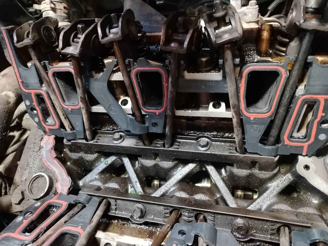 شفر اكونكس 2007
#تبديل واشر الدكشن البارد
معالجة نضوح الماء 
#تبديل واشر وجة تايمن المحرك
#تبديل تخم بلك
#تبديل تخم واير بلك
#تبديل فاكيوم التبخير
#ورشة انور سوزوكي كربلاء الحي الصناعي الابلوك الثاني
***********
***********
