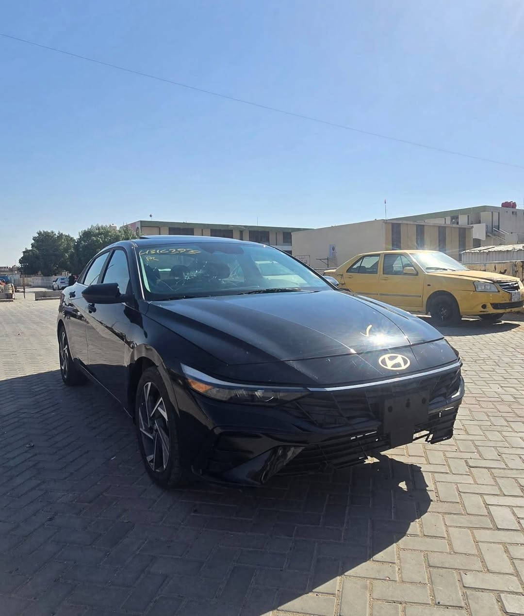 السلام عليكم من رخصه مدير الكروب المحترم
الانتره ٢٠٢٥ دخول جديد ابيع علئ وضعه 
الانتره فول مواصفات ٢٠٢٥ وارد امريكي حادث جاملغ أمامي فقط ماشيه ١٢/الف فقط بدون دواخل
(صور الحادث مرفقه) 
بعد سياره على وضع الوكاله
فول مواصفات الأخير عده الكشنات مخمل سياره لوك
مكانى بغداد السعر ١٤٨ رقم الهاتف ***********
