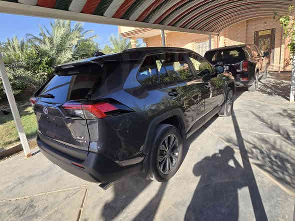 للبيع رافور 2024 هايبرد بريميوم
مواصفاتهاXLE

فتحه بصمه

داخل جلد كشن كهرباء

ويل كاب جنطه كهرباء

5 كاميرات 

ماشيه عشره الف ميل

بدون تبديل وللقطعه حتى دعاميه اصليه

صور التصليح وضرر موجوده بالمنشور

السعر 227 وبيها مجال بسيط

للاستفسار ***********
