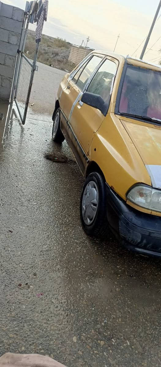 عليكم سايبه للبيع موديل 2013 سنويه لل 27 السعر 15 وبيها مجال ***********
