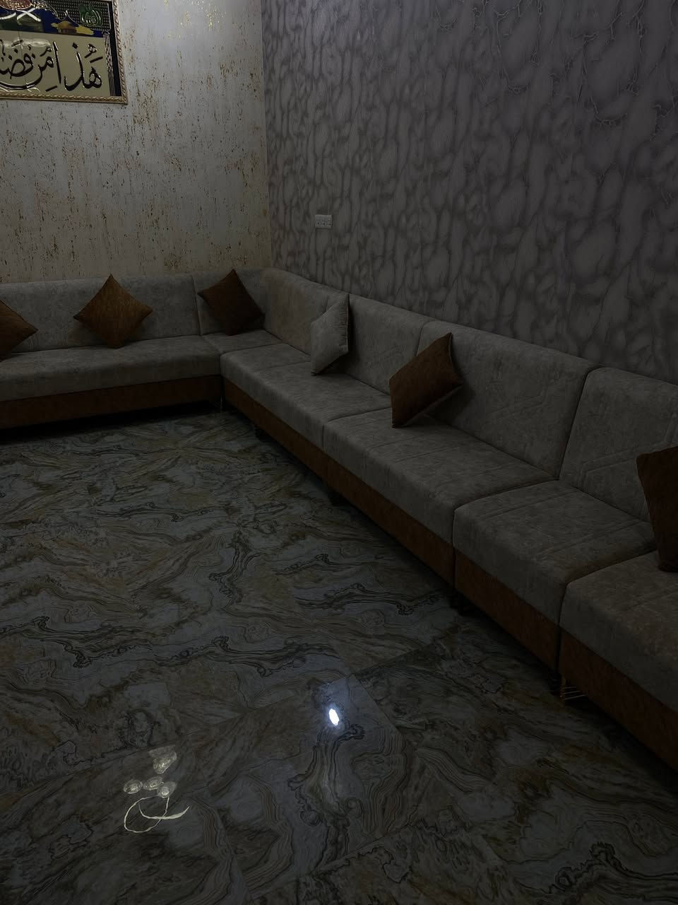 تخم  قليل استخدام اريد ابيعهة بسبب العازة الطول 6 والعرض 3 مكان التخم البصرة التنمومة الاستفسار وتساب فقط *********** السعر 750 وبيهن مجال
