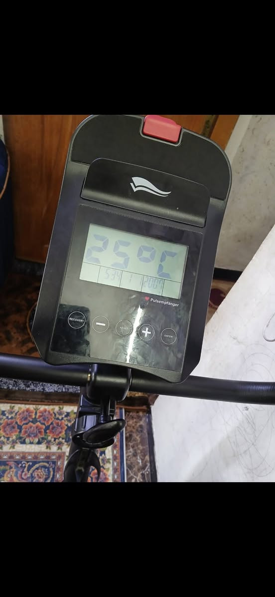 بايسكل ثابت ماركه الماني اصلي اخو الجديد مشتري ٢٧٠ رايده 170 الف


**إذا كنت صاحب هذا الإعلان وتريد حذفه لأي سبب، رجاءا أرسل رسالة إلى الدعم الفني**