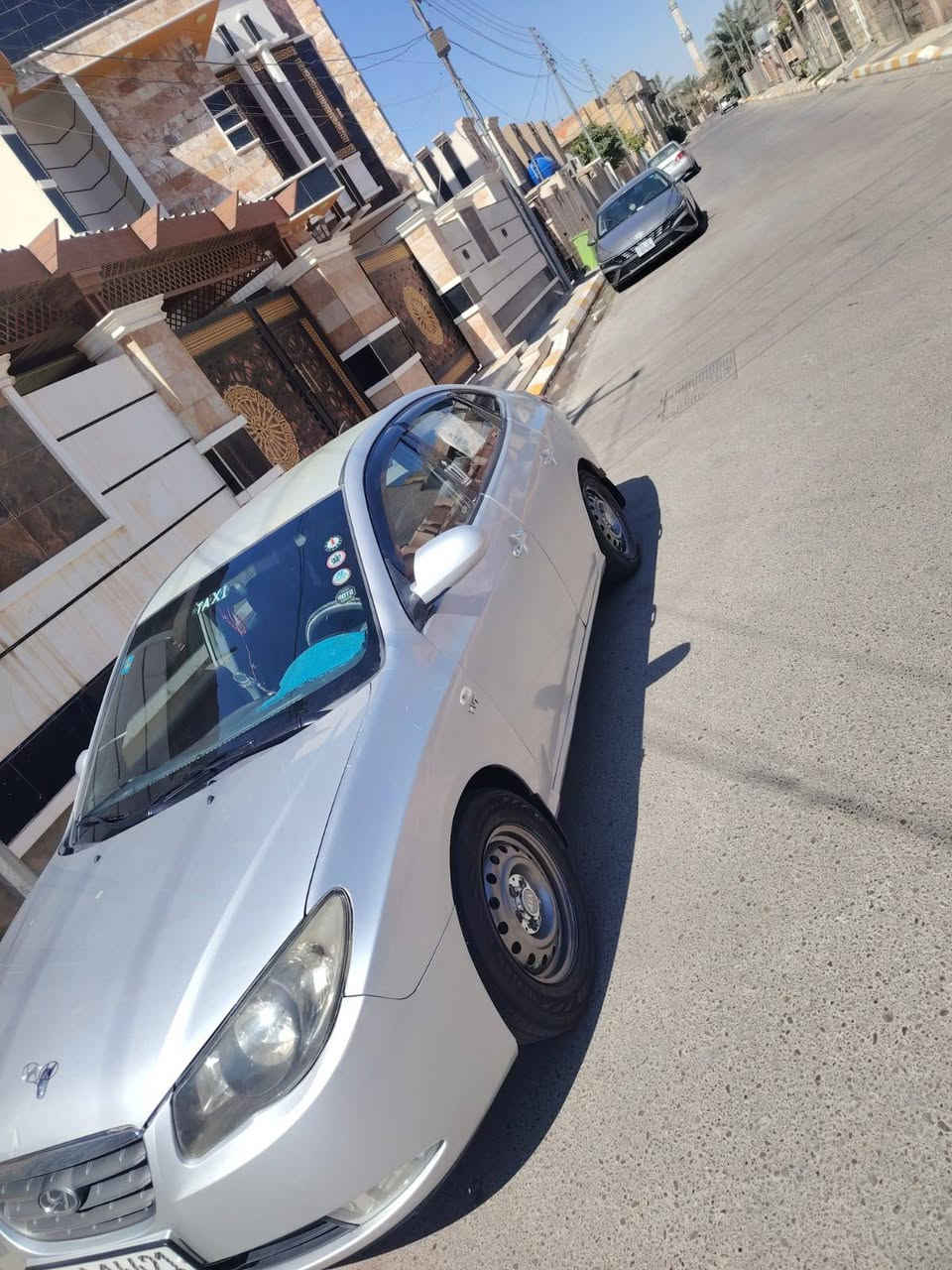السلام عليكم للبيع افانتي 2007خليجي دكشن عالي السياره بيه طخه بل جاملغ خلف السائق بسيطه بيه كم قطعه صبغ ابيع حزام سياره حلوه وجاهزه اي نقص مابيه كير محرك صدر تبريد جاهزه سياره بنضافه الصور داخله جديد السعر 85بيه مجال مكاني فلوجه متواجد واتساب واتصال ***********
