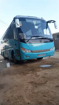 باص هايكر • ٤٠ نفر • شاشات