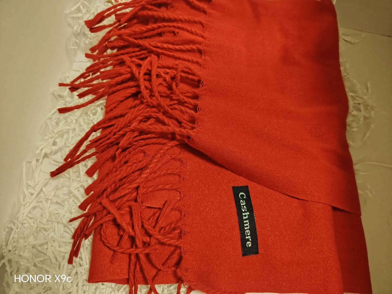 السلام عليكم 
سوار فضة مختوم 40 الف 
قلادة صيدلة فضة مختومة ختمين 50الف
بوكس ساعة مع سوار مع ورد صابوني 35الف
دمية ستيتش قياس 50cm ..الحجم الكبير 30الف
علبة هدايا لمس انارة 20الف مع القلادة 30الف
بوكس عزف لحن love lobdon سعره 10الف
شال ميكاسا كشمير درجة اولى سعره 10الف
مطارة حافظ حرارة وبرودة مختومة ختمين سعرها 10
الغراض كلهن جدد غير مستعملات مع ضمان الفحص 
عنواني حلة_حي الامام يتوفر توصيل 
*********** حلة, بابل
