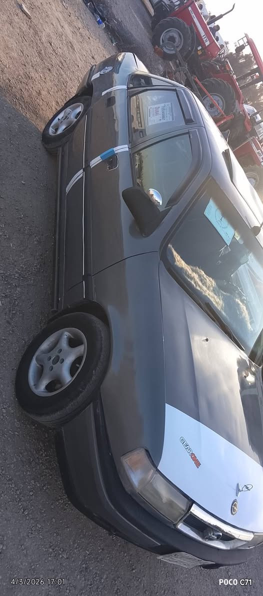 السلام عليكم للبيع اوبل فيكترا موديل 91 مصبوغه عام رقم انبار سعر 33وبيهه مجال لشراي مكان السياره ابو غريب خان ضاري.للستفسار رقم الهاتف ***********
