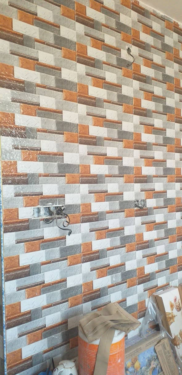 الخلفة ميثم جاسم لعمل كافة انواع السيراميك والكاشي والمرمر والبورسلين خبرة اكثر من 25 سنة شغل درجة اولى ضمان رقمي:*********** متفرغ حالياً
