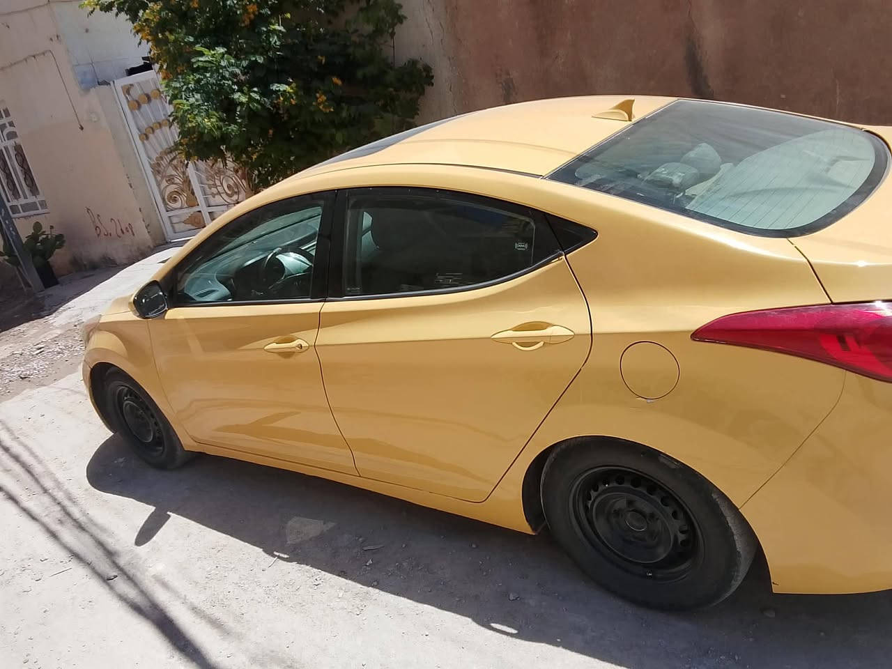 السلام عليكم
تفاصيل السيارا 
النترا.امريكي      موديل ٢٠١٢
  بصمه فتحه تحكم ستيرن
حادث السيارا بنيد وجاملغ مال الصدر رقم السيارا بابل انكليزي 
السعر  88$
الرقم ***********
مكاني حله مركز مدينه
