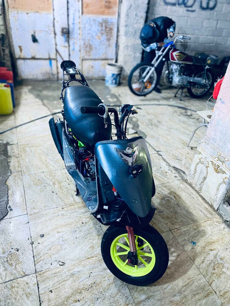 السلام عليكم..
دراجه  ماكس منغولي للبيع 

توه معمره كله رياضي كلها مزورده  محرك بوشه 55 

كلجات رياضي  . شوته مال 4ولفات 

دبلات امامي خلفي رياضي  شيال محرك رياضي بروبرن

كزوز fm وياله رياضي تواير جيلاتين و سبايدر تفصال 

اصبع ابريك رياضي وعضمه رياضي ضفيره جديد 

دراجه نضيفه بمعنه كلمه.  السعر خاص  . 

مكاني ناصريه مركز اي ستفسار خاص  مو شراي لاتراسل


**إذا كنت صاحب هذا الإعلان وتريد حذفه لأي سبب، رجاءا أرسل رسالة إلى الدعم الفني**