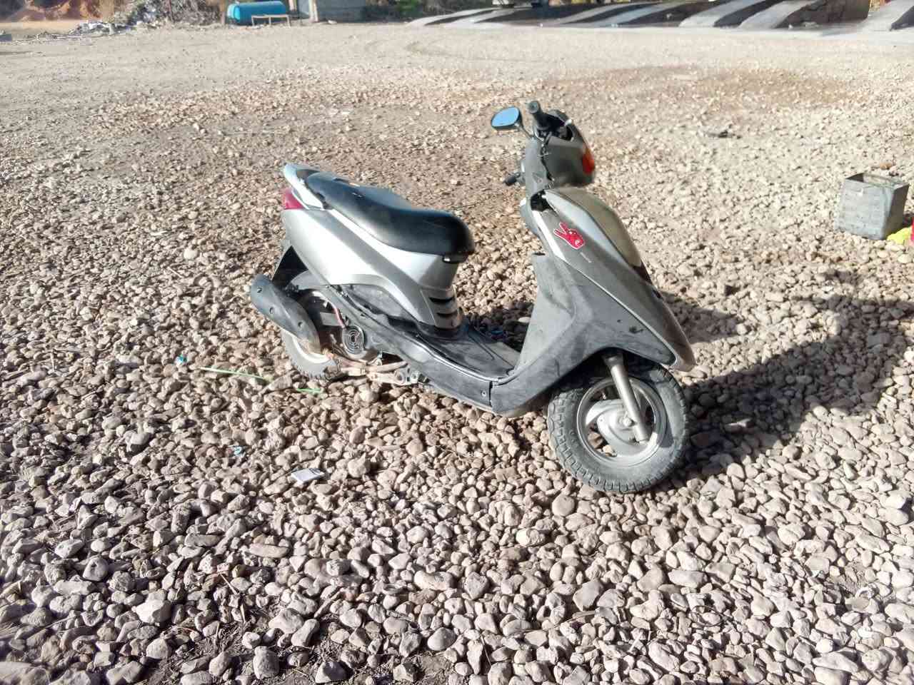 سلام عليكم دراجة بريز نضيفه محرك نضيف ما مفتوح كفراتها زينه مابيها نواقص سعرها 380 وبيها مجال *********** واتساب
