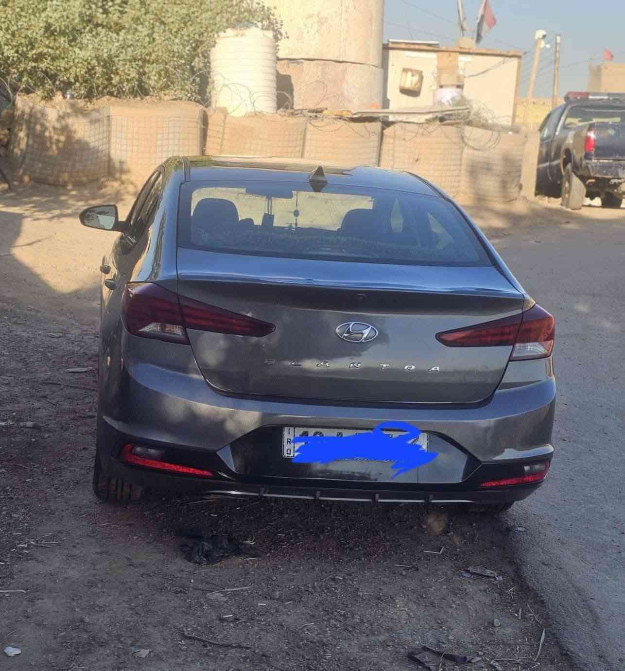🚘✨ للبيع – هيونداي النترا 2019  

📍 المواصفات:  
✅ وارد أمريكي نظيف  
🎨 ضربة جاملغ أمامي + بنيد مصلح  
🖌️ مصبوغ نفس اللون رصاصي رمادي  
📄 ماشية 160 ألف كم فقط  
🛡️ سنوية جديدة لغاية 2030  
📍 رقم كربلاء باسم المالك  

🛠️ التفاصيل:  
🛞 تخم تاير جديد  
⚙️ محرك وكير خير من الله  
🔧 كير أيتي مضمون  
🚙 السيارة كلش نظيفة وجاهزة للاستعمال  

💵 السعر: 137 وبي مجال  
📞 للتواصل واتساب + فايبر: ***********  

#هيونداي #النترا #النترا_2019 #سيارات_العراق
