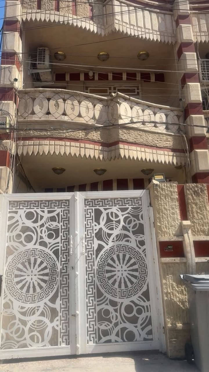 بيت للبيع مساحه ٨٠ متر واجهه ٤ نزال ٢٠ خلف سوك جامع لفردوس بنيان ٢٠١٥ مدخلين  رقم لهاتف ***********
