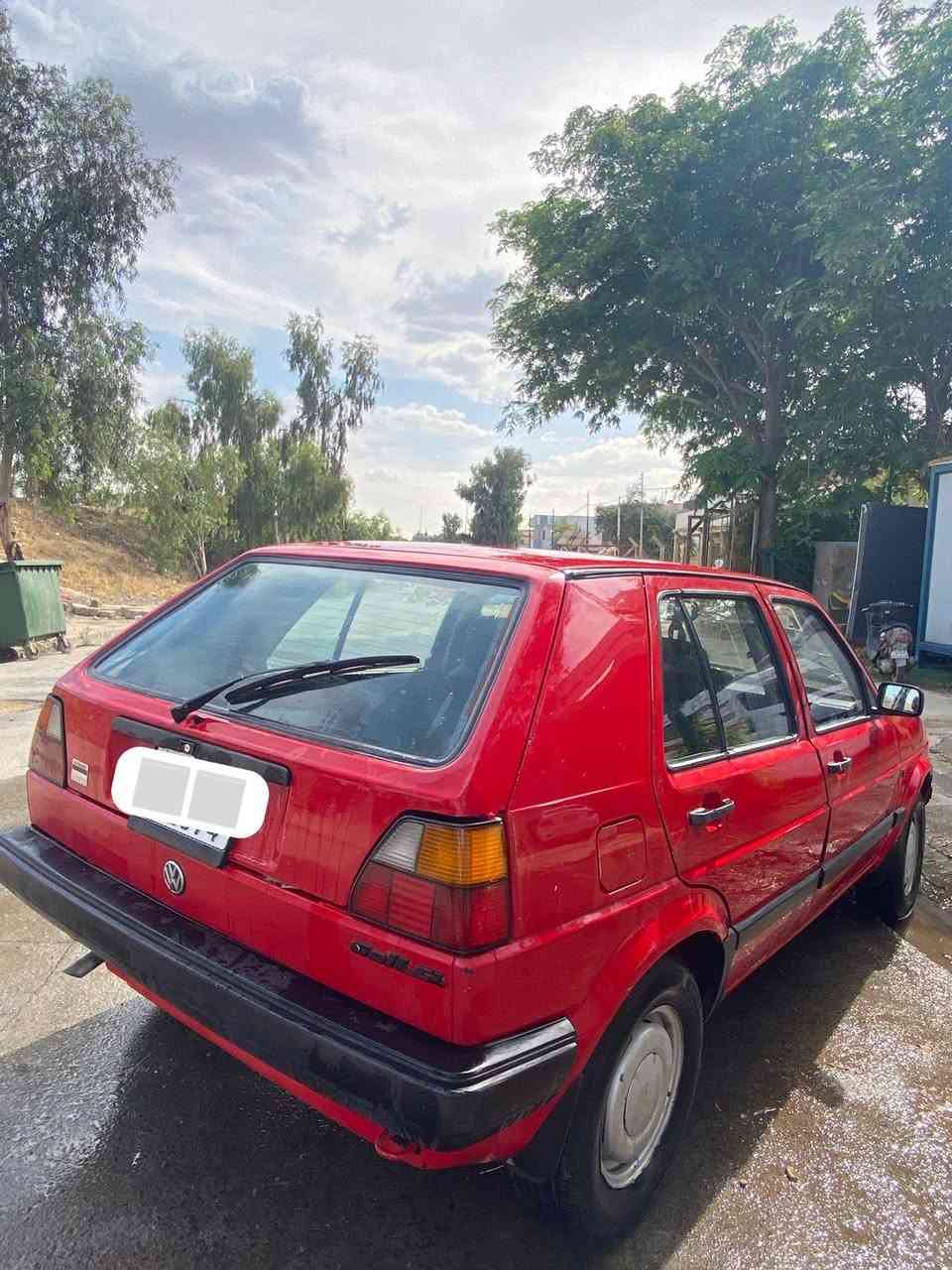 السلام عليكم

كولف موديل ١٩٩١ محرك ٠٨ كشر نظيف كير عادي كم موضح في الصورة رقم انكليزي مسطرة رقم نينوى شرط تحويل يعني السيارة مباشر تصعد بيها مكان السيارة في نينوى جانب الأيمن غير متواجد على الفيس  باقي تفاصيل اتصل على رقم الهاتف *********** علما  بيها كابون بانزين
