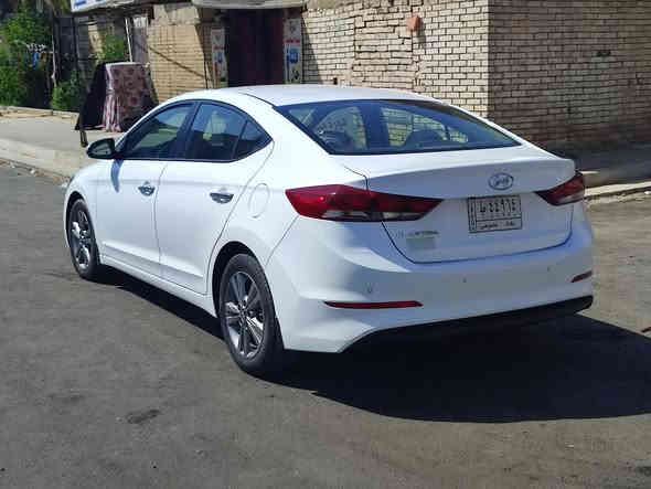 اخواني #اريد_مراوس توسان 20 خليجي فول
بدون #بيع 
فقط #مراوس لان ماكدر ابقى بدون سيارة 

سلام عليكم 
النترا 2018 خليجي 
فول مواصفات عدا البصمه 
مكفولة من صبغ وتبديل وبارد كفالة عامة 
مكينة 2000 دوش 
مواصفات 
ماشيه 88 الف كم قابل للزيادة 
فتحه سقف 
اشاير بالمري شفط 
شاشه وكامرة خلفية وكامرة امامي
حساس امامي وخلفي 
ويل كـاب 
رقم بغداد بإسمي تحويل مباشر 
سيارة جديده جدا على ايد وحده من الزيرو 
مكاني بغداد قرب مرور التاجيات 
رقمي *********** واتساب
