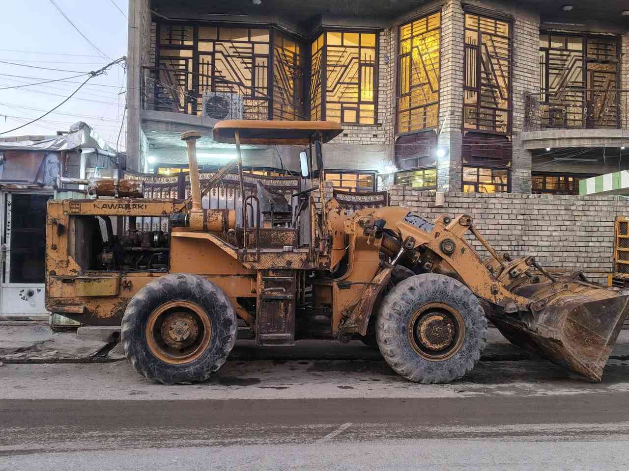 كاوسكي للبيع حجم 70موديل79كتاب مزاد محرك بي 102مكينة جاهزة للعمل مكلف بنشر للاستفسار صاحب الالية ***********##***********
