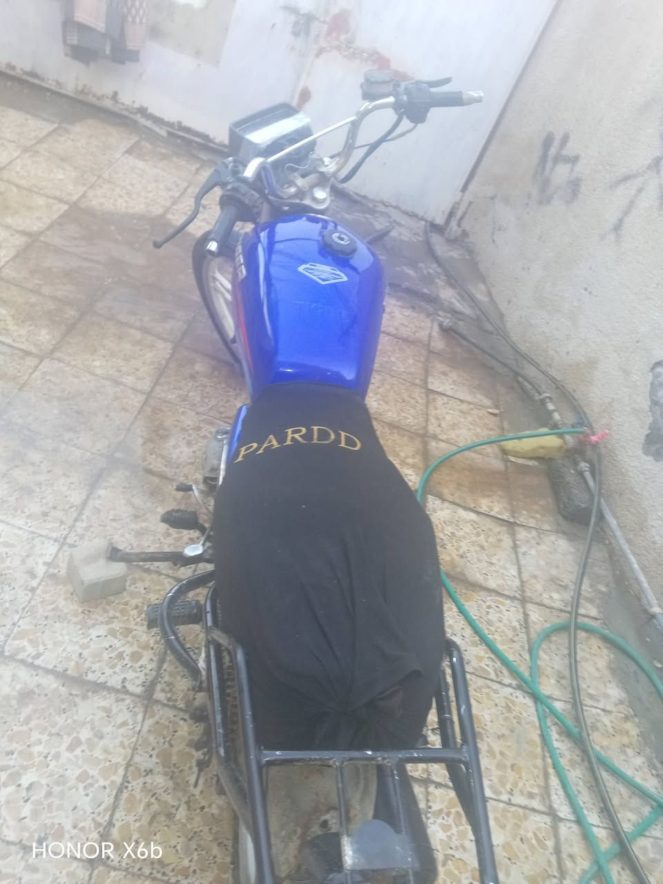 السلام عليكم للبيع دراجه ياني كامله هوسه بس كلاش مال نمر الوان بغداد السعر 275 وبيها مجال ***********
