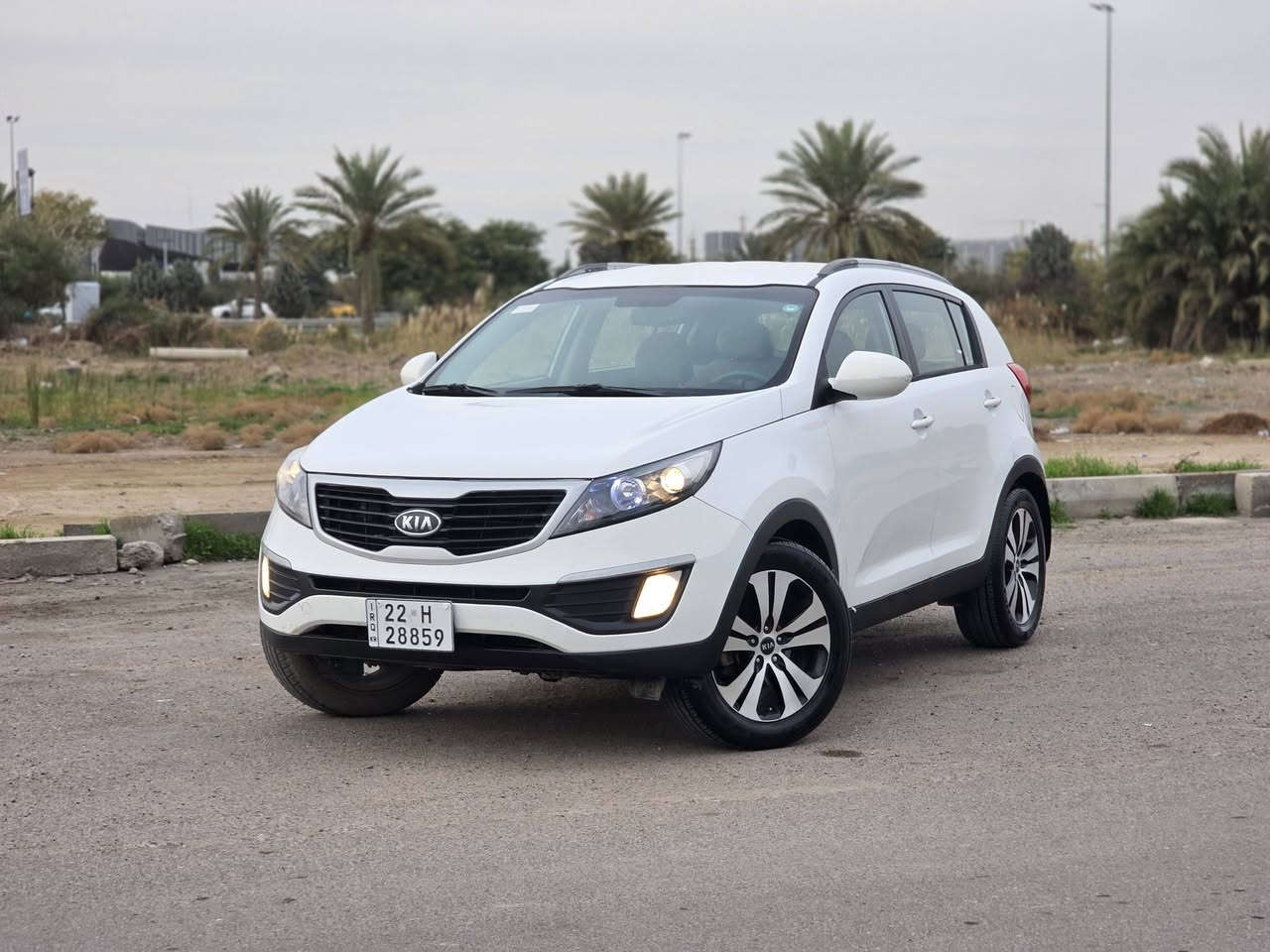 سلام عليكم عندي كيا سبورتج خليجي موديل 2012 بيهه قطعتين صبغ بدون داخل رقم وسنويه وهزه جدد محرك ٢٤٠٠ شاشه كامره ويل عدد 5مكاني بغداد رقمي*********** سعر ١٢٢
