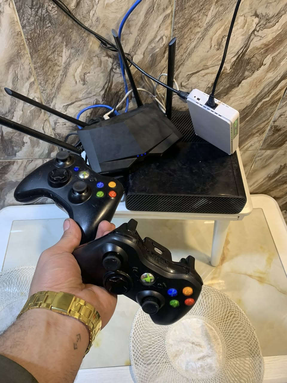 اكس بوكس ٣٦٠للبيع مليان العاب السعر ١٣٥الف
متوفر توصيل مكان الاعضميه او القاهره 
***********
