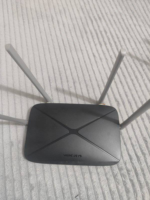 ثلاثه راوترات شغالات مابيهن خلل سعر ال الواحد ١٠ لاف مكاني حي ساهرون واكو توصيل


**إذا كنت صاحب هذا الإعلان وتريد حذفه لأي سبب، رجاءا أرسل رسالة إلى الدعم الفني**