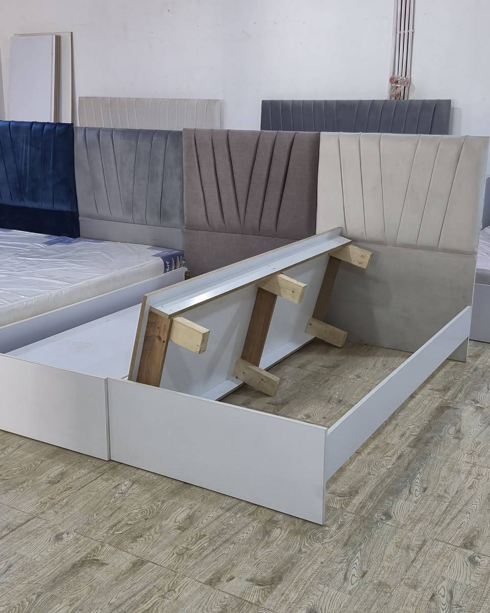 هەموو جۆرە سیسەمێک بەردەستە
ناونیشان ، قالاوە نزیک پەردەکەی قالاوە
0772 104 9818
