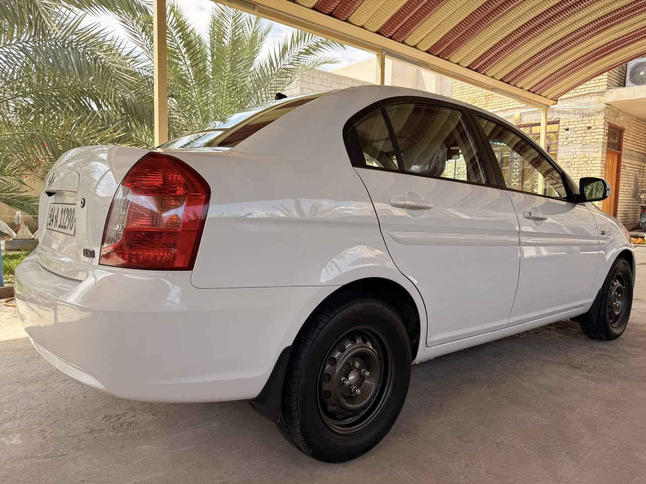 سلام عليكم . سياره للبيع هونداي اكسنت موديل 2011  خليجي محرك 1600.بسمي سياره جاهزه من كلشي حداده جديده تخم تاير جديد دوشمه ما بيه اي نقص السعر107$ . وبيه مجال وشرط الاول اريد تحويل مكاني ابو الخصيب رقمي ***********
