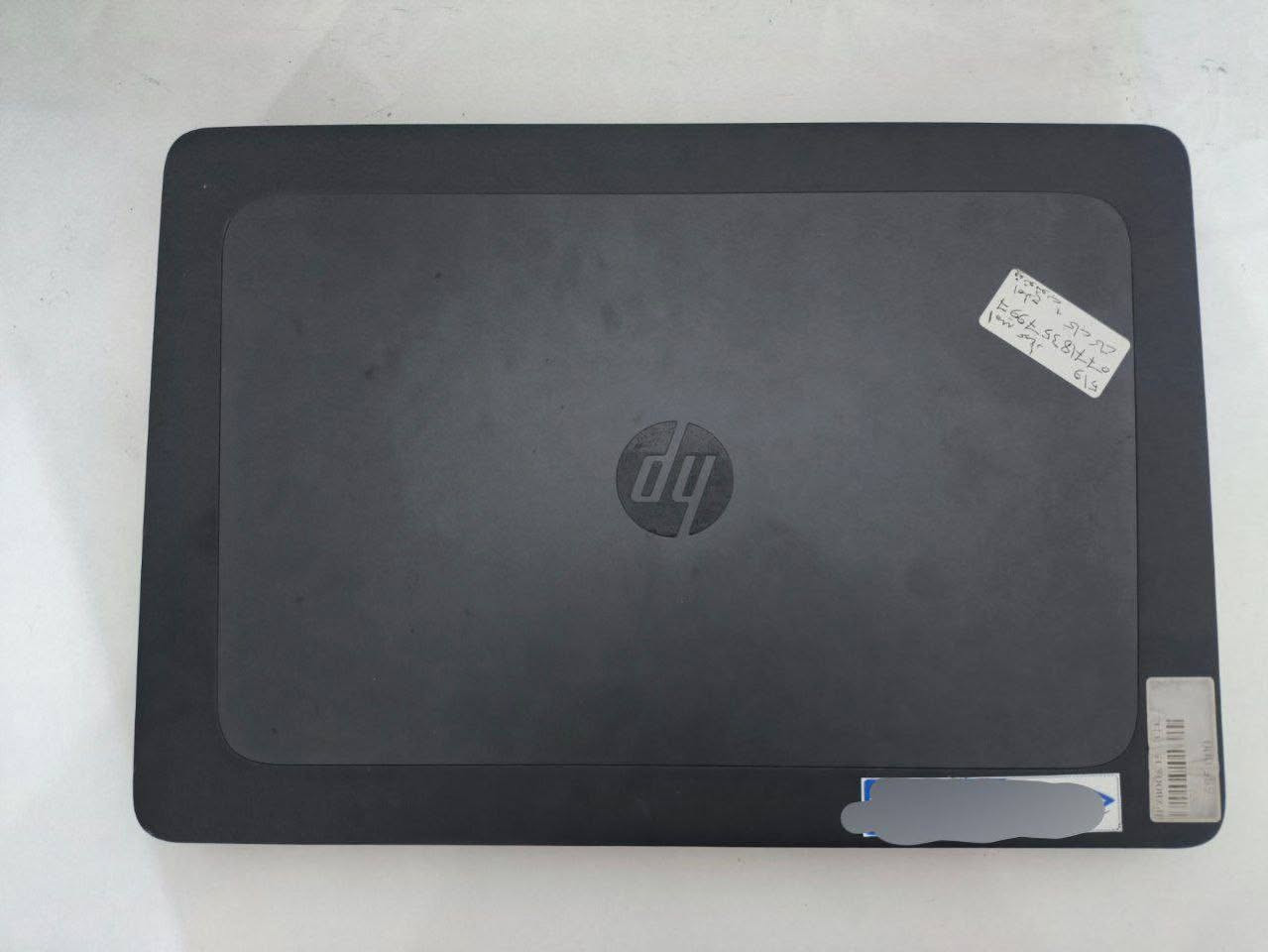 🖥 HP Zbook 15 G4
مع ملحقات  :  ( حقيبة  ، ماوس  ، شاحن ) 
الــــمواصفـــات
i7-7820HQ  2.90GHz
💾 Ram 24 GB DDR4
💾 GB SSD  1Tb

📨 Graphics Cards :
Intel HD Graphics 630 (128 Mb)

كرت شاشة خارجي 👇
🔸 Nvidia Quadro M2200
Design 4GB
قياس شاشة 👇
👨🏻‍💻 Screen 15.6 Fhd touch screen


**إذا كنت صاحب هذا الإعلان وتريد حذفه لأي سبب، رجاءا أرسل رسالة إلى الدعم الفني**