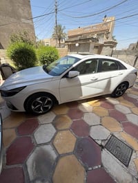 للبيع النترا خليجي موديل 21   حجم المحرك 2000 دوش   كير  AT   بصمة + ت...