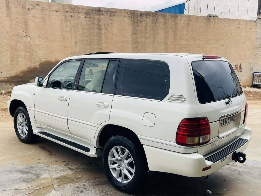 لەگزیز 2002 ڕەقەم ئەسلی
فول مواسەفات V8VXR
مەکینه و گێڕو ئەكسل و دەبل ئەكسل بەشەرت
چوار تایەی تازەیه
بویاغ عامە شانسی بەشەرت
سەقفی گۆڕاوه بێ مەعجونە
سەنەویتا ۲۰۳۱ تازەیه بەناوی خۆمە
تحویل و وەکالە بەشەرت
***********ڤایبەر وەتس ئەپ
***********لەشاری کۆیەم
126وەرەقەو مەجالێکی کەم كويسينجاك, أربيل
