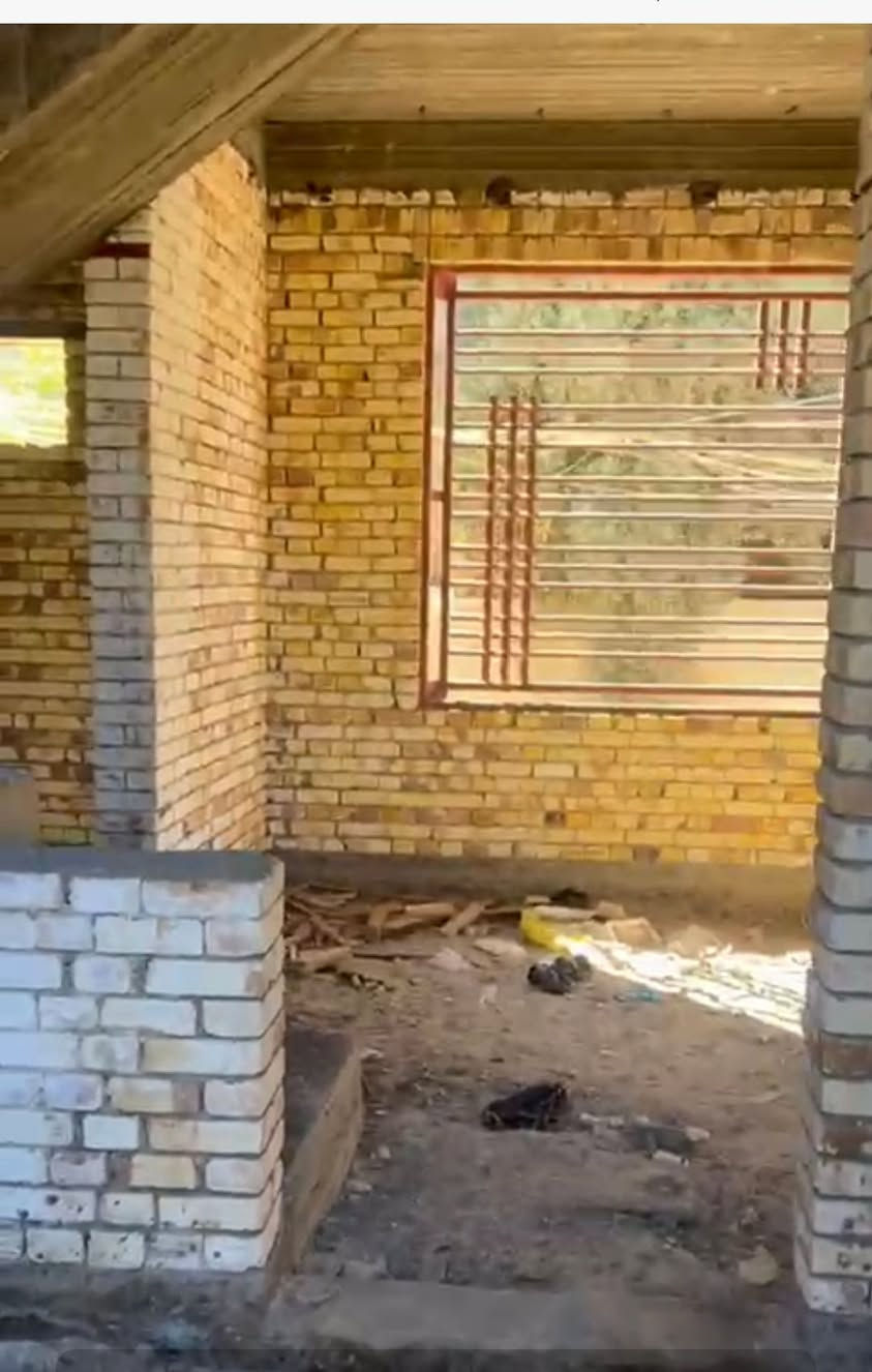 هيكل للبيع زراعي سند 25 الكص الشمالي قريب مدرسة الفرات القديمة
(١٠٠ متر ١٠ ×١٠) 
السعر ٦٨ مليون 
***********
***********
