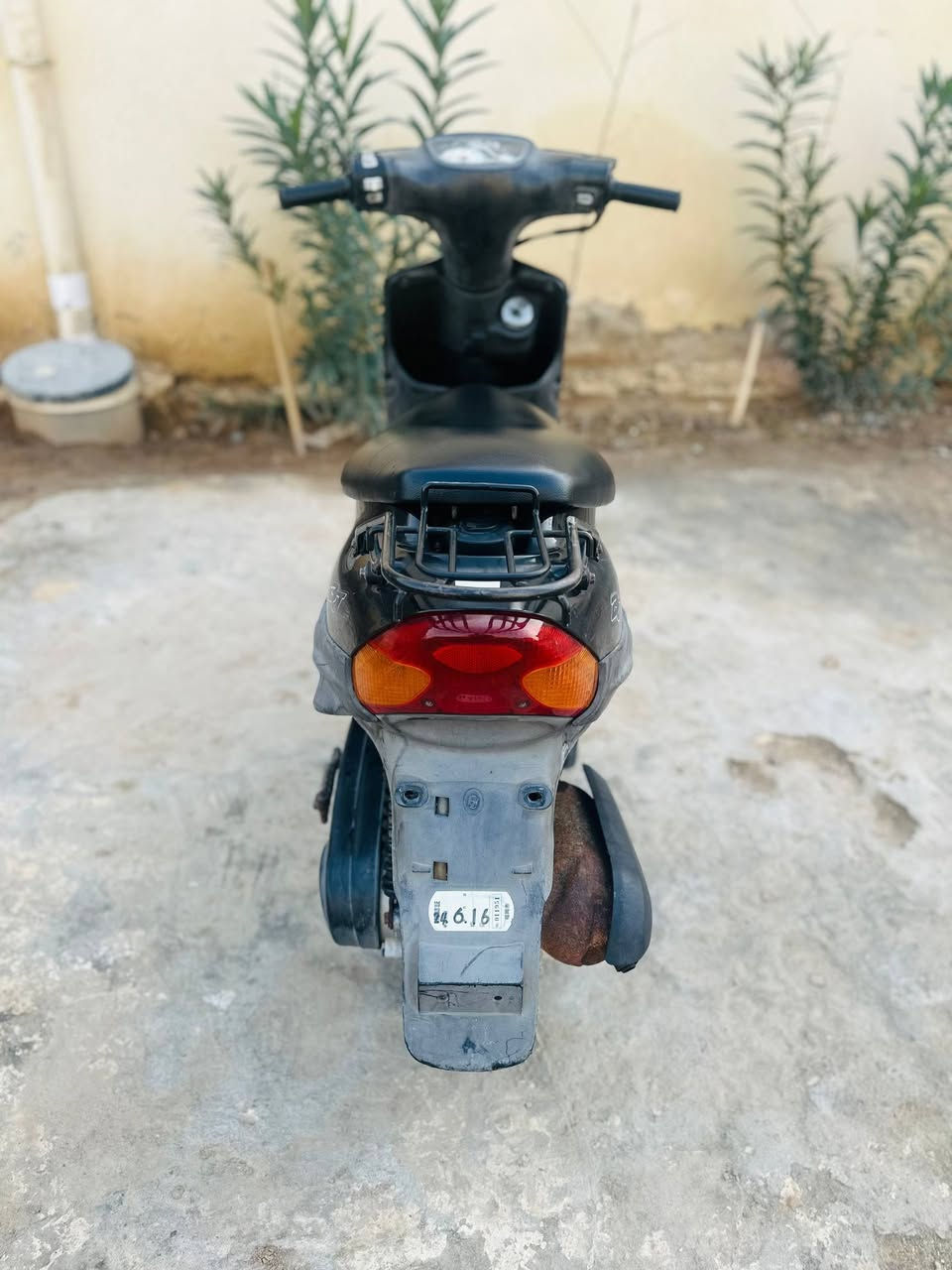 السلام عليكم دراجه بيجي أم تسعه 9 وكيليه دراجه شوف العين مامتعوبه فتره قليله من طالعه من وكيل كفاله عامه مكينه ضمان اوراق كامله الاستفسار خاص او ع رقم الهاتف ***********/ مكاني ميسان قلعه صالح
