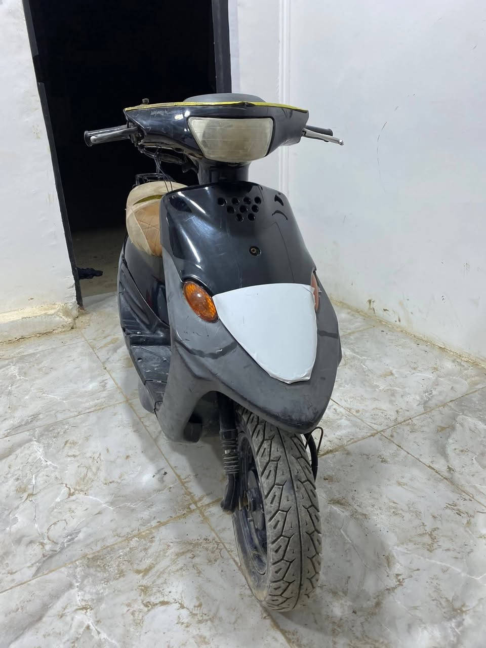 سلام عليكم  دراجه بيجي 9 زروف كهربائية كله شغاله بس صلنصه فلته وتاير وره عايزله نفخ مكاين 
بابل رقم***********
