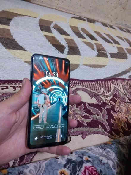 سلام عليكم عندي هذه جهاز نفنكس هوت 40مو لابرو ذكرته 256 العادي جهاز جديد ستخدامه شهر كورتنه وشحنه وياي جهاز ريد 175 وبي مجال بسيط حك جيه مكاني الحله نادر ثالثه قرب المدرسه مال غزه وهذا رقمي *********** الو مو شري لايكسر بسعره فدوه
