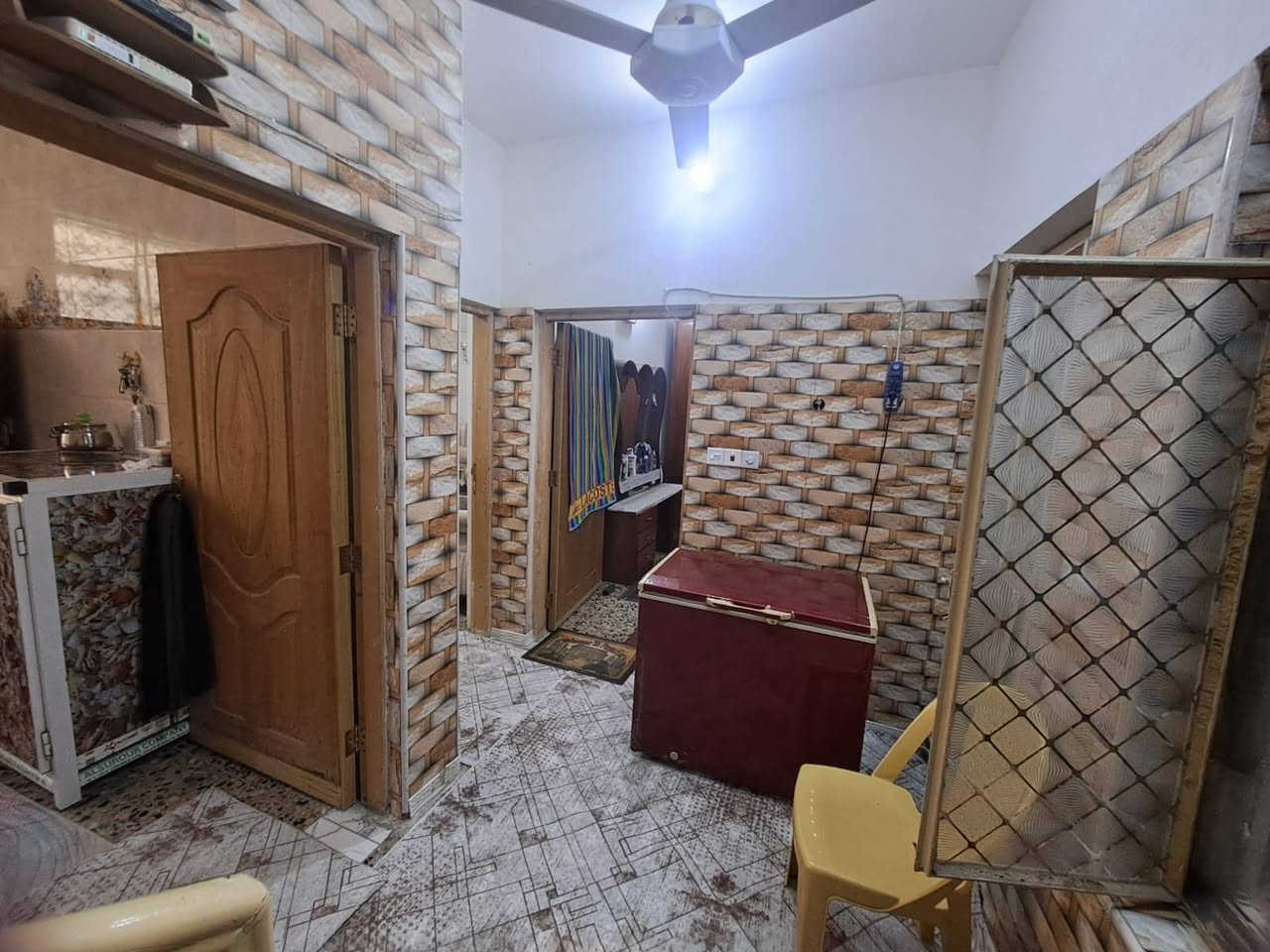 سلام عليكم بيت مساحه ١٠٠ واجهة ١٠ النزال ١٠ منطقة سويب زراعي كاع حجي عماد يحتوي على غرفتين نوم وصاله و خدمات السعر ٦٣ وبي مجال اتصال على أرقام اسيا *********** اثير ***********
