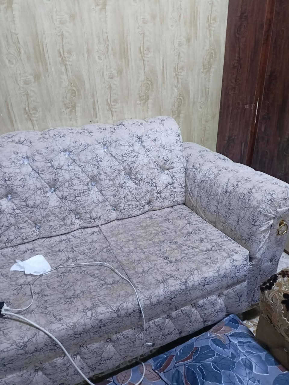 @إشارة الطخم السعر 250 والديوان السعر 250 غرفه النوم 500 وبيهم مجال تواصل خاص الديوان 9 امتار في زاويه واحده شغل عراقي


**إذا كنت صاحب هذا الإعلان وتريد حذفه لأي سبب، رجاءا أرسل رسالة إلى الدعم الفني**