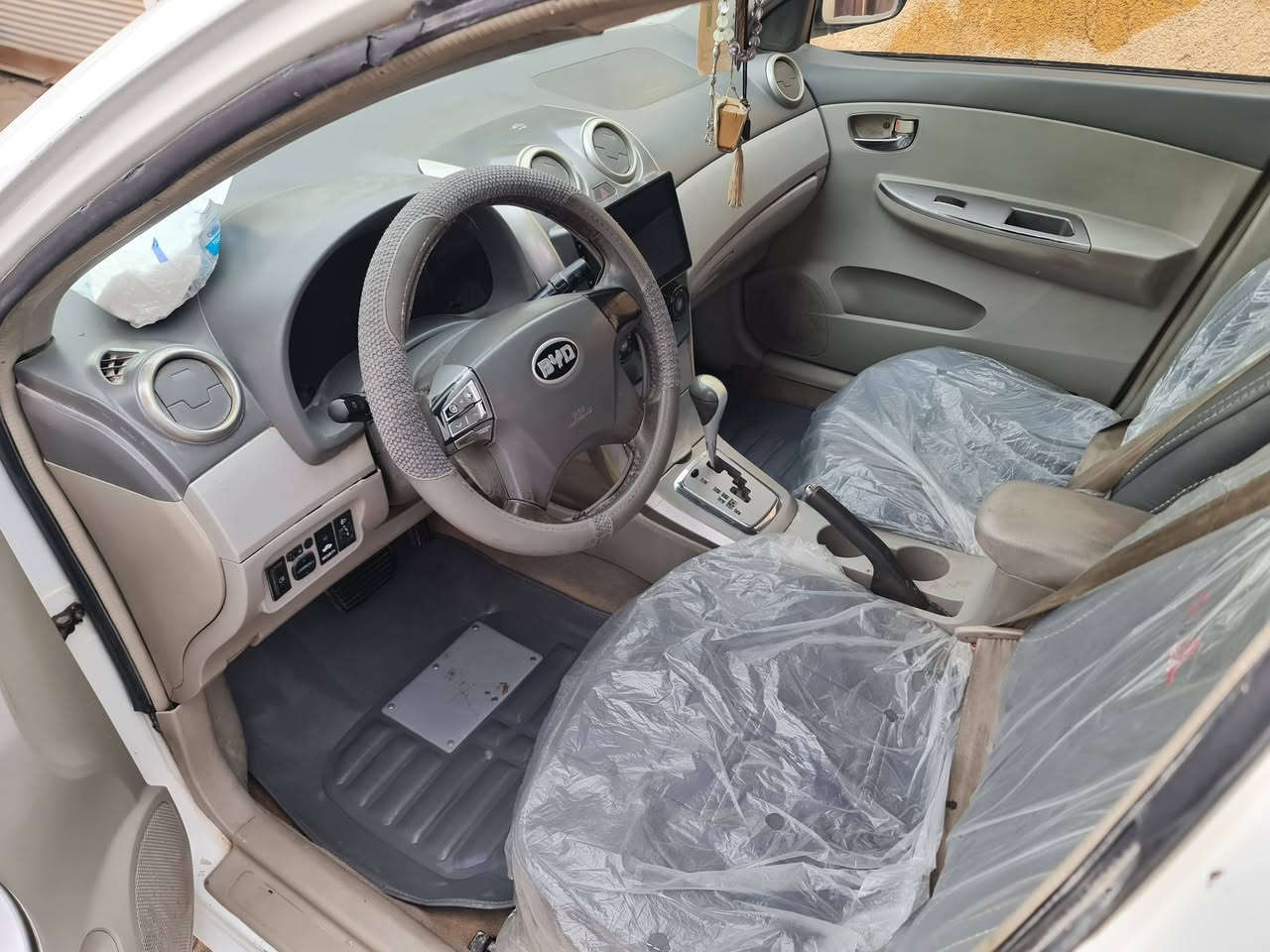 السلام عليكم سيارة بي واي دي مديل  2013 G3 مكاني نجف رقم انكليزي  مكفوله من كل شي تواصل *********** نجف
