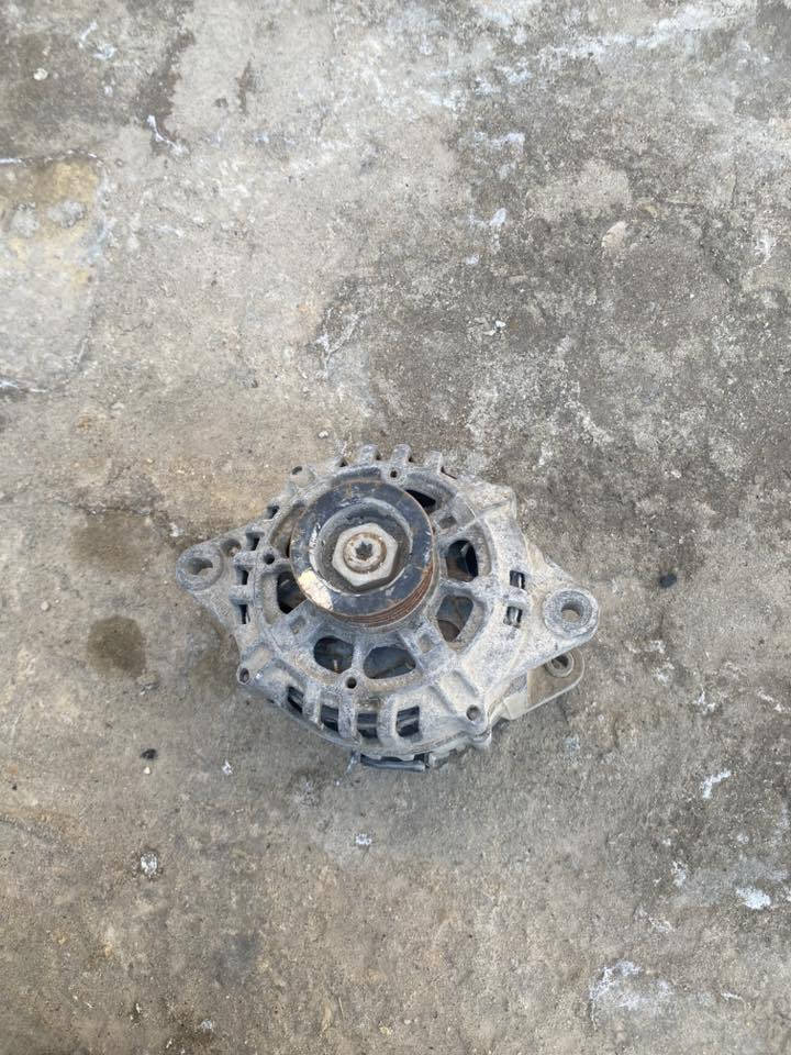 السلام عليكم سلف  وداينمه سياره افيو اوبتره مال حاويه شغالات عل شرط وسوبايه تفصال اليريدهن يتصل ***********
