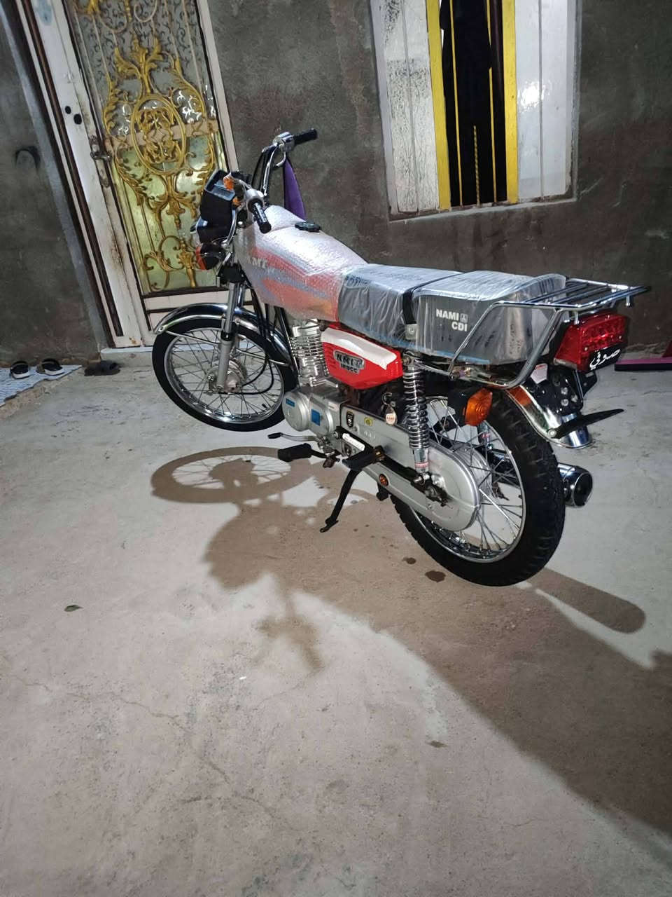 اسلام عليكم 
للبيع اصلي شلامجه 22 الدراجه شوفت عينك اوراق 7 اصولي لونها ب الاوراق ماروني كفاله عامه مكاني ناصريه قضاء الرفاعي ***********
