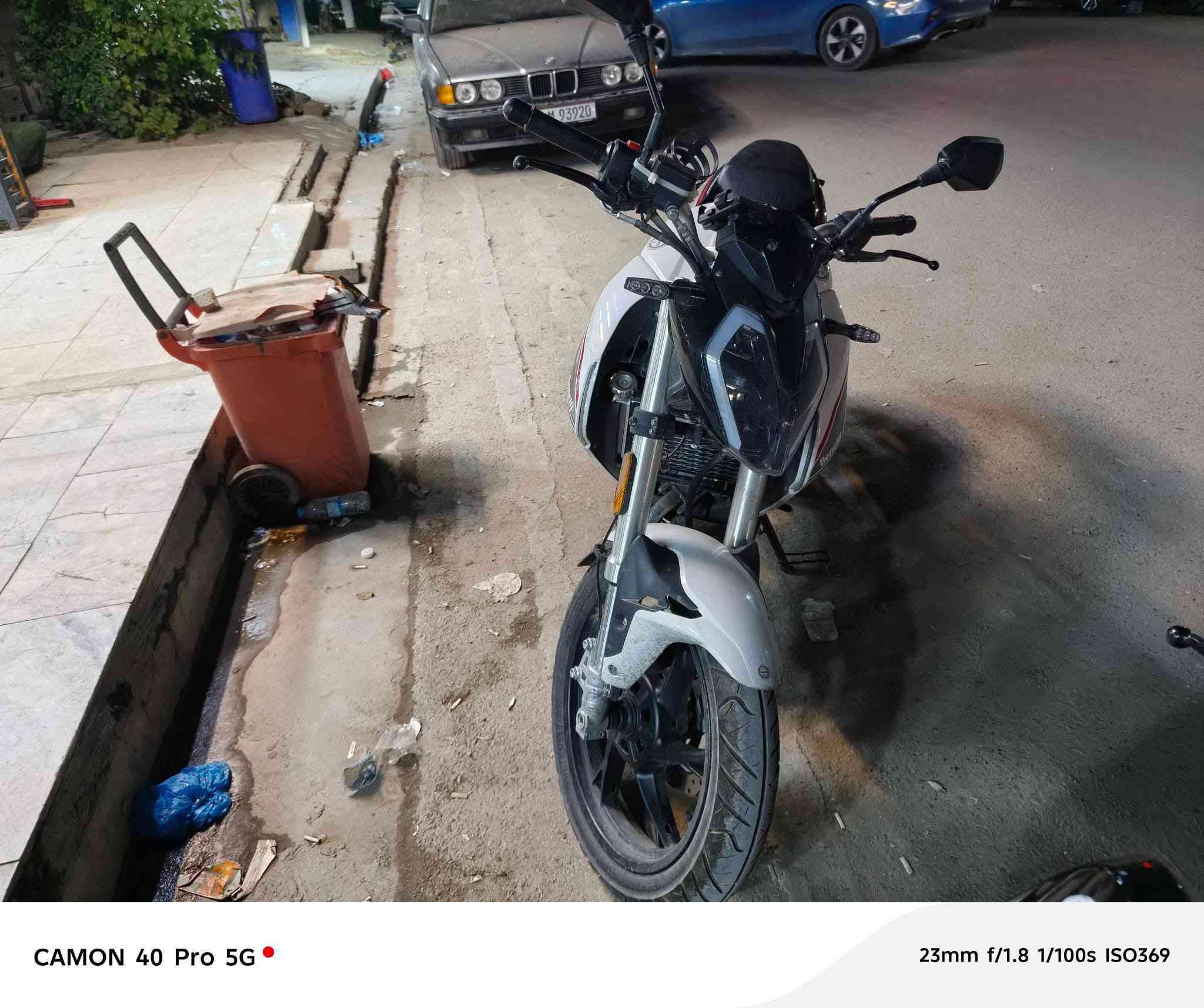 سلام عليكم بنلي 180sللبيع الدراجة ماشية 13الف حقيقي  السعر مليونين و300لدراجة نضيفة محتاج الهة ادامة شوية مرقم اربيل مرقممم محتاج فلوس وريد ابيعهة


**إذا كنت صاحب هذا الإعلان وتريد حذفه لأي سبب، رجاءا أرسل رسالة إلى الدعم الفني**