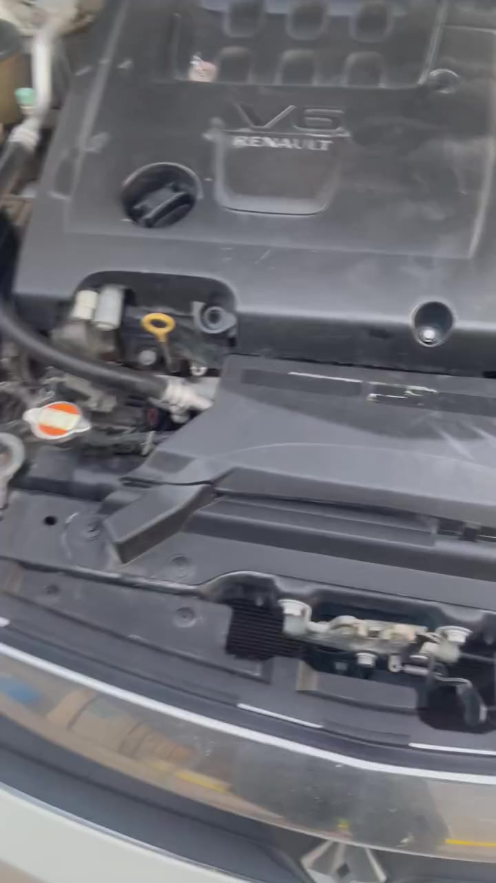 السلام عليكم  /قبل كلشي ماتفيدك اعبر المنشور فدوه اروحلك  /رينو سافران/   السعر105$$ مجال لشراي فقط حك جيتك 
موديل 2010خليجي   (🚨 رقمها بغداد إنكليزي الجديد) مكان السياره بابل الحله
بيها قطعه فقط باب السائق مبدل ابلادي بدون دواخل
السياره عليها ادامه كامله كل نقص مابيها 
تبريد حداديه تايرات ميزانيه كامله مصروف عليها امانت الله 
تحويل مباشر سنويه جديده ل 2030 /هنا 🚨***********🚨 واتساب هم متوفررر
