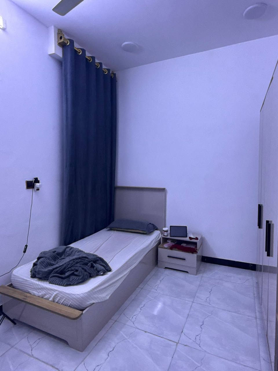 غراض بيت أخو الجديد
السبلت مليون و 100 وبي مجال 

التخم 10 مقاعد ب500 وبي مجال 

الطبلات 100 وبيهم مجال 

غرفه نفرين ب 500 وبيها مجال 

غرفه شبابيه مع مكتب ب 550 وبيها مجال
*********** بي واتساب
