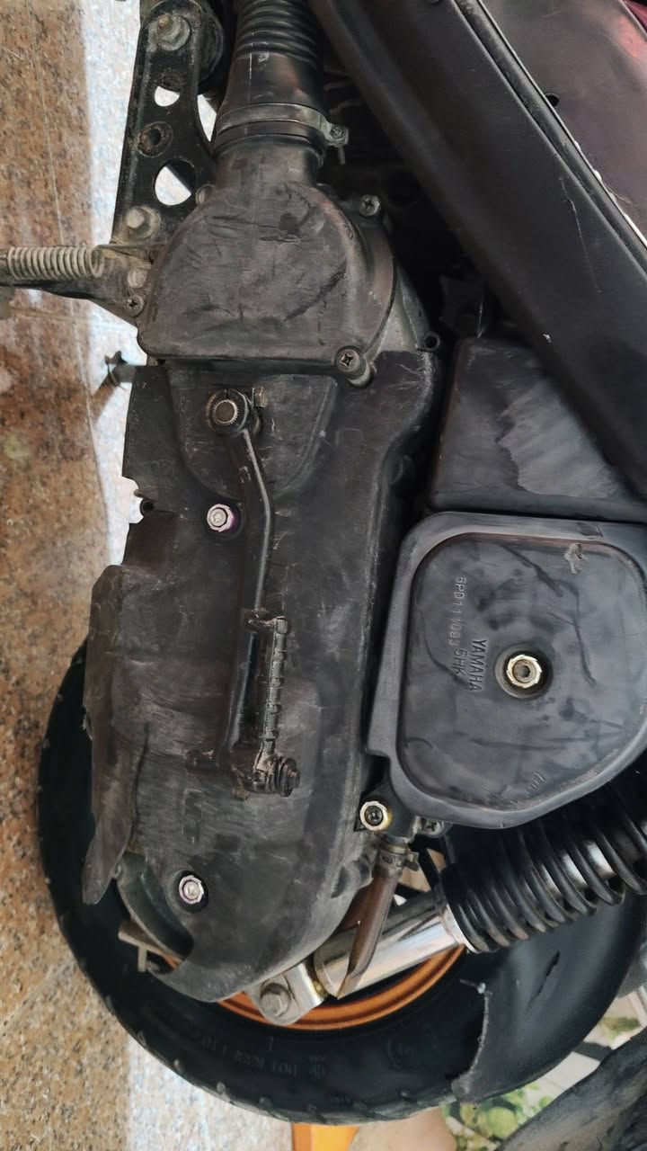 السلام عليكم 
ماكس عدله تعمير من الصفر 
+ مكينه حاويه 
دراجه نقصهه بريك امامي و واير كيلومتر 
*********** شراي خابرني لو تراسلني فيس
