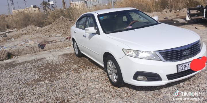 كيا اوبتيما للبيع 2010 السعر127 وبيه مجال ***********
