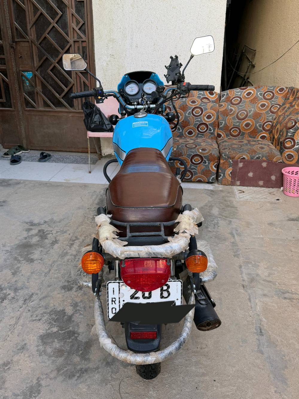 دراجة دايوان مديل ٢٠٢٣ ماشيه ١٩ فقط ما مفتوحه نضيفه اخت الجديده رقم (مشروع وطني )
السعر 2.700.000 (مليونين و٧٠٠)
*********** البصرة العشار قرب فلكة تصوير العروسة
