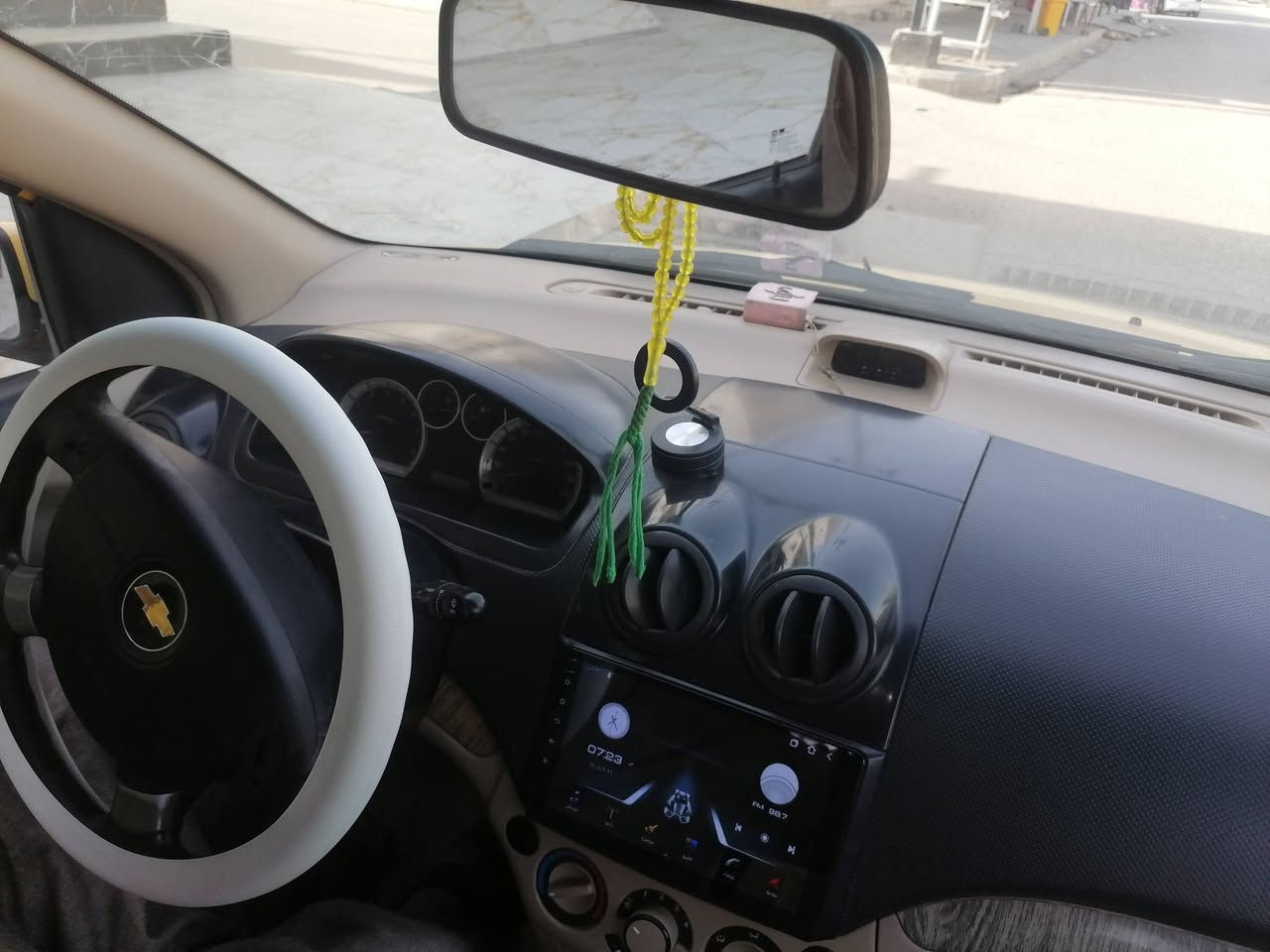 افيو ١١ للبيع محرك بحاله جيده كير  اوتوماتك  سنويه ٢٥ حدادية جديده
منضومة تبريد جديده شاشه اندرويد السعر ٥٥ وبيه مجال.  الاتصال على
***********  العنوان ميسان
