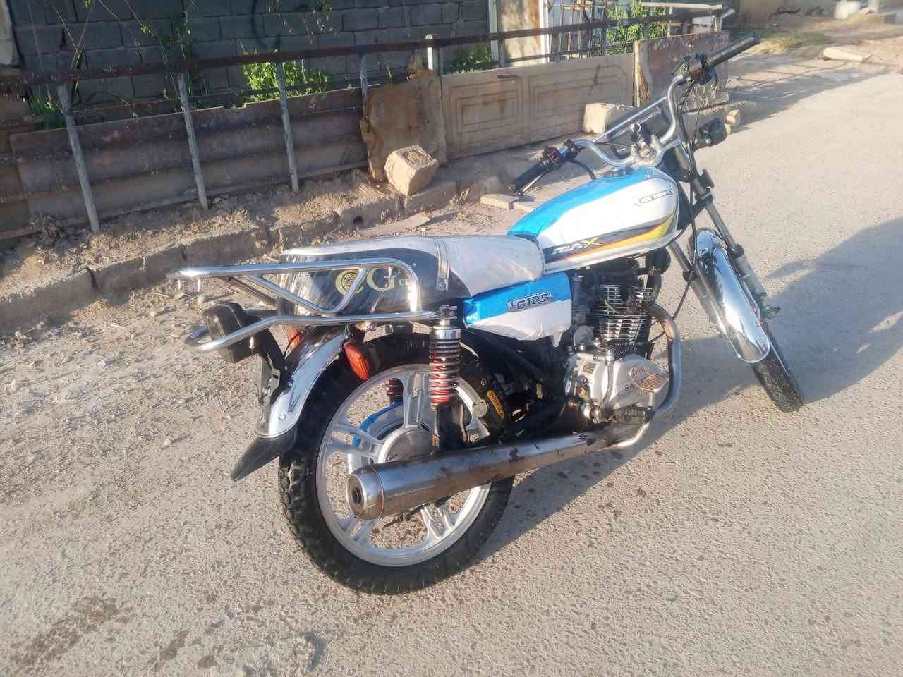 سلام عليكم دراجه سيفان مديل 22 وراق صولي محرك مفتوح كهربائية كله شغاله سعر 450 وبيه  مجال مكاني بغداد سبع قصور ***********
