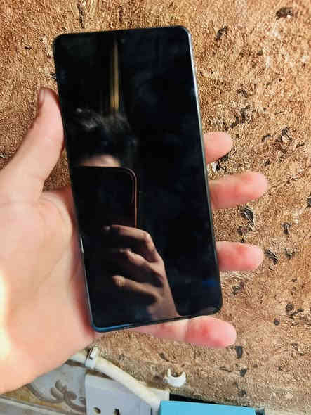 السلام عليكم 
بوكو x5برو ذاكره 256 جهاز لوك اخو الجديد 
معالج سناب دراكون 875 ببجي 60فريم 
كامره 108 ميكبكسل
سعر 225 وبي مجال بسيط مكان عزيزيه 
***********
