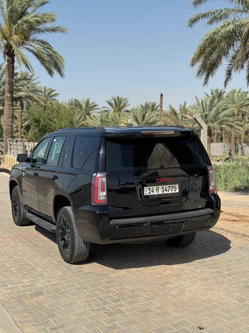 اللهم صلِّ على محمد وآل محمد

GMC يوكن 2018 خليجي
فئة SLE

• السيارة مغلّفة PPF أفلام حماية
• محرك 5300
• الممشى 146 ألف ميل
• السيارة كاملة من جميع النواحي:
تبريد، تدفئة، محرك، كير، وحدادية — جاهزة للاستخدام ولا تحتاج أي صرف

الملاحظات:
صار بيها طگة بسيطة بالبنيد فقط، وتم تعديلها بتقنية PDR
وتم رش خشم البنيد رش تجميلي بدون أي معجون

السعر: 335 ورقة �
للاستفسار الاتصال ‭0772 503 7655‬
