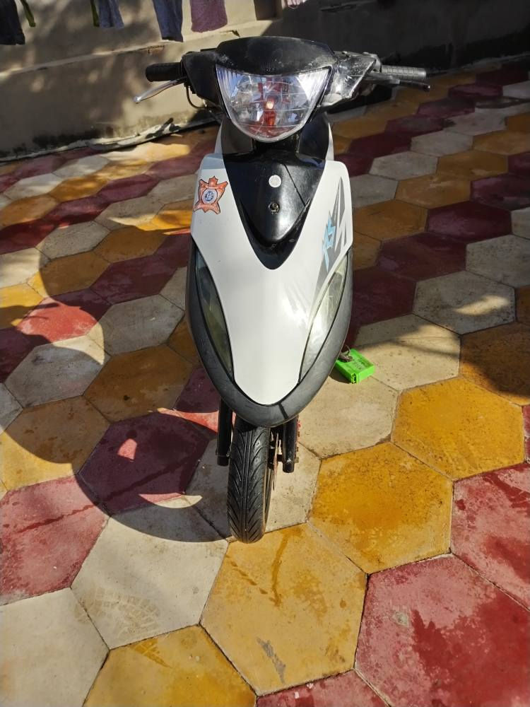 ماكس عدله محرك مفتوحة ناعمه نكره سلف كهربائيات شغاله كلهن سعره سعره ٥٥٠ وبيه مجال هاذه رقم تلفوني *********** واذا مو شراي لا تخابر
